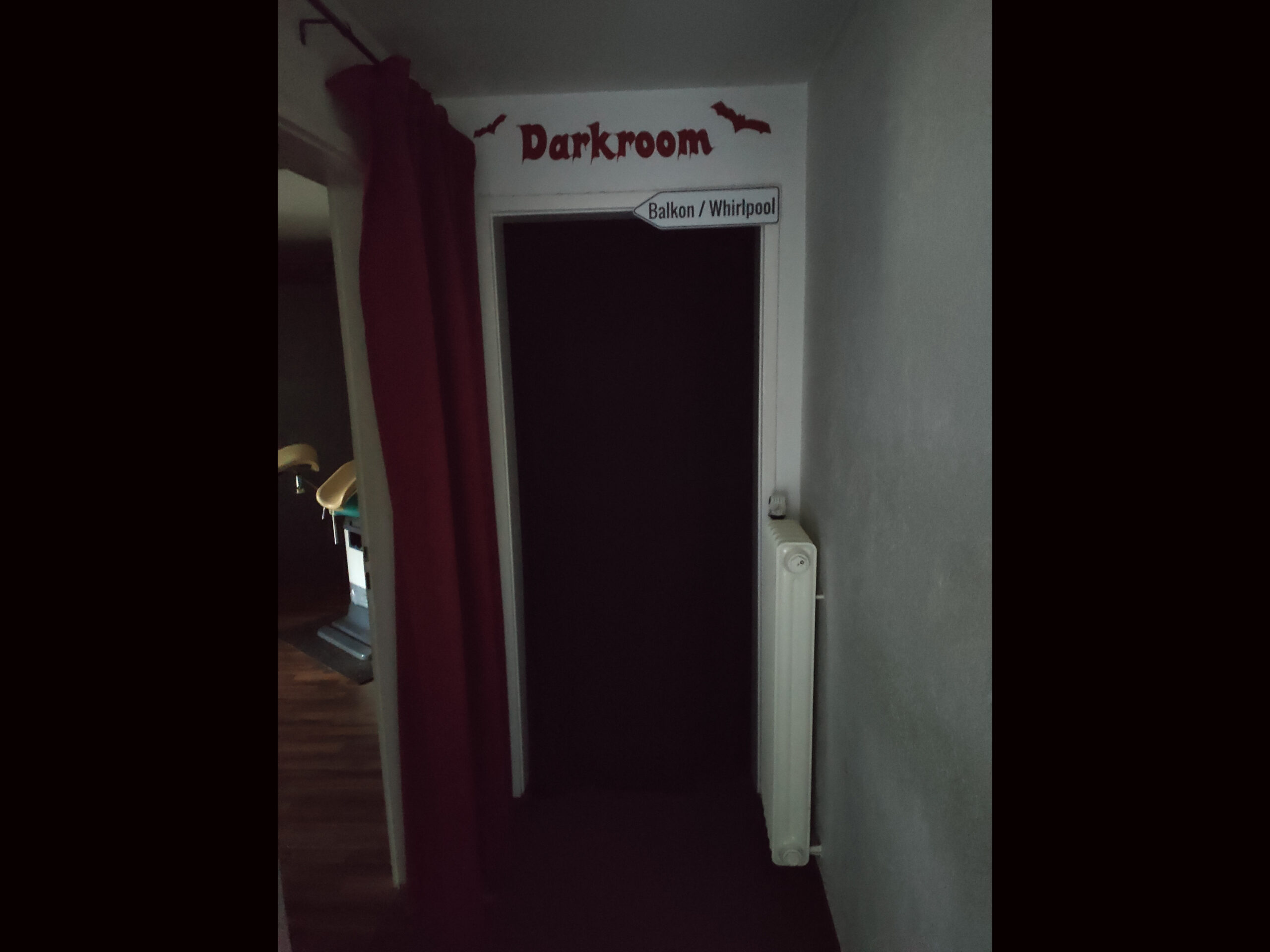 Eingang zum Darkroom